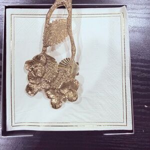 Michael Aram Gold Floral Napkin Holder